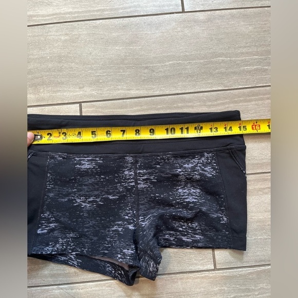 Athleta 2.5” Spandex Compression Shorts BLACK & HEATHER GRAY MEDIUM - Picture 3 of 6